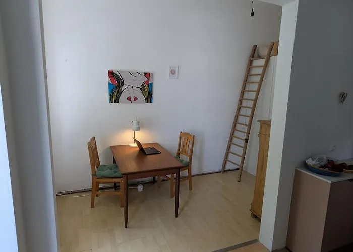 Cosy In Shared With Balcony * Wien